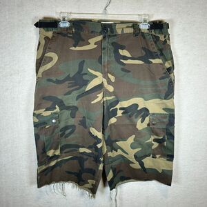 Northwest Territory Cargo Shorts Men XL Green Camo Utility Streetwear Grunge